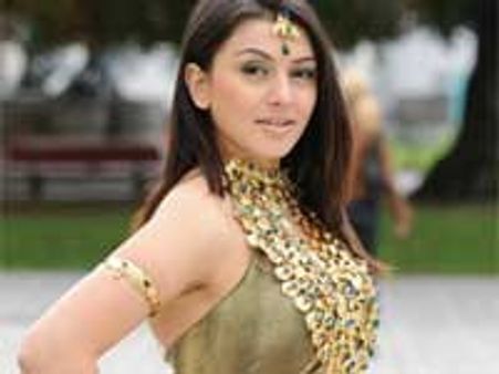 Hansika Motwani may rule Kollywood in 2011