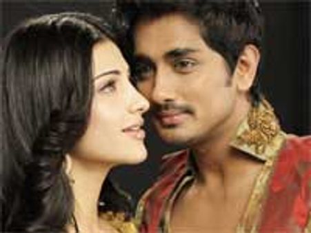 Is Shruti Hassan dating her co-star Siddharth?