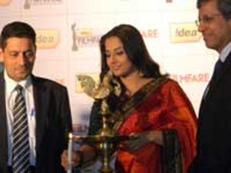 Vidya graces Filmfare Awards press conference
