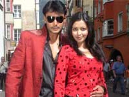 Boss - Movie Review: A movie for both class and mass audience