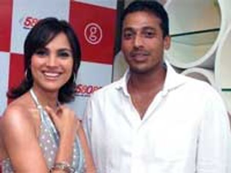 Lara not inviting ex boyfriends to her wedding