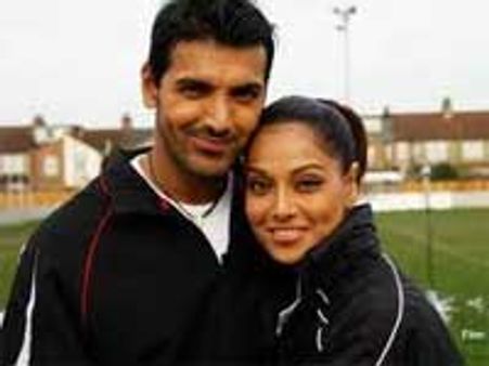 John Abraham-Bipasha Basu heading for split!