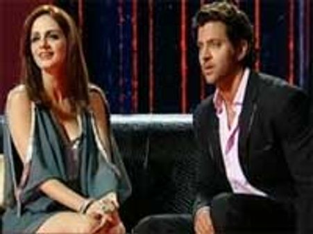 Hrithik's life-wife Suzanne wants to smooch SRK