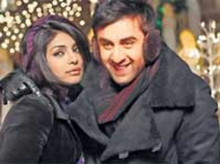 Priyanka gives cold shoulder to Ranbir
