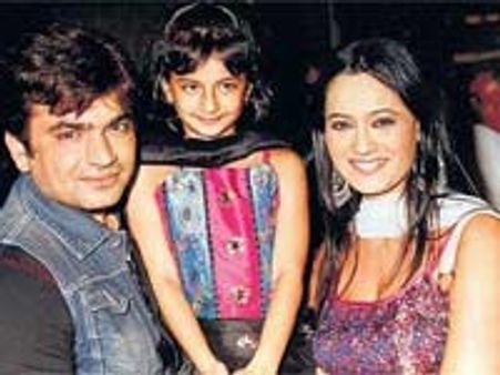 Bigg Boss winner Shweta assaulted by ex-hubby Raja