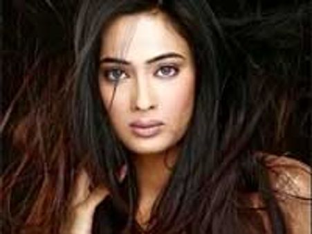 Shweta Tiwari becomes an item girl
