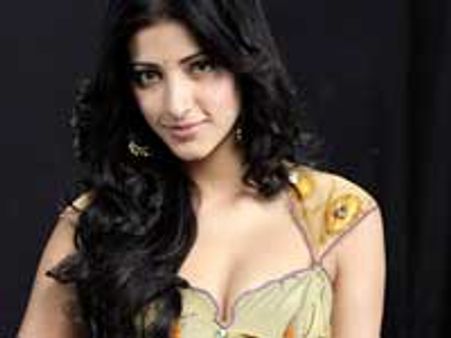 Shruti Hassan joins the Businessman Mahesh Babu