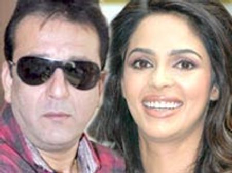 Mallika costs Munnabhai a new project