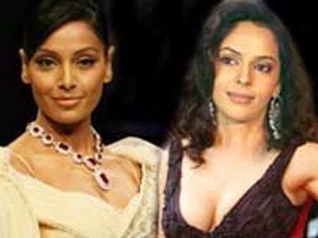 Mallika, Bipasha fighting for bigger pie in Jism 2!