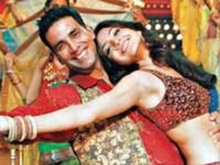 Patiala House Review - Underdog