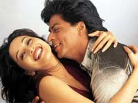 Madhuri over powers Shahrukh