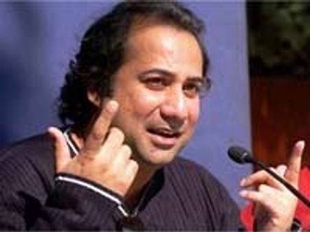 Pakistan steps in to solve Rahat's detention issue