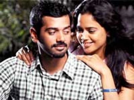 Nadunissi Naaygal tickets sold out for 3 days