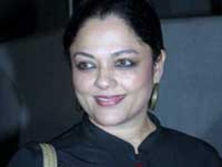 Tanvi Azmi to star opposite Big B in Aarakshan