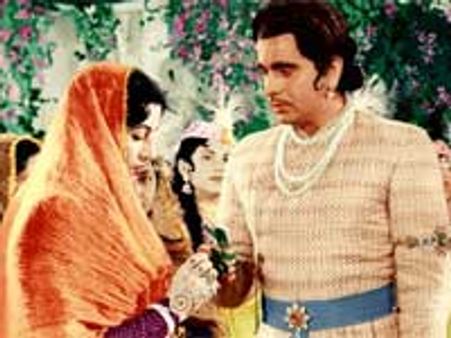 Shahrukh to launch a documentary on Mughal-E-Azam