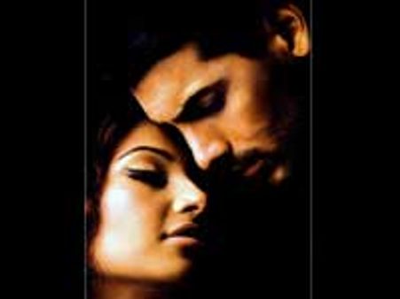 Bipasha Basu: John n me look Smoking Hot