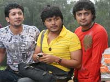 Ganesh's Kool…Sakkath Hot Maga completes shooting