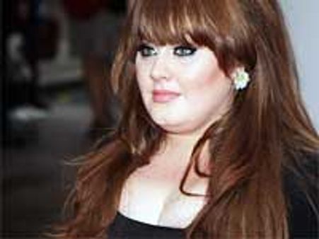 Adele pushes down Justin Bieber at US Billboard chart