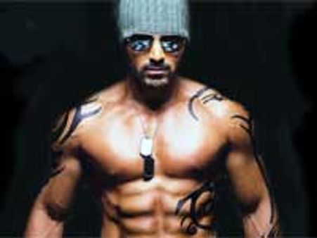 John Abraham met with serious accident