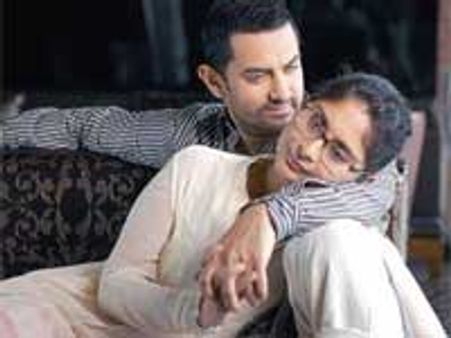 Kiran Rao's surprise Birthday gift for Aamir