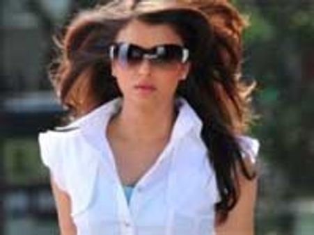 Madhur Bhandarkar won't drop intimate scenes