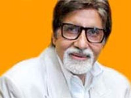 Amitabh Bachchan denies booking ticket for World Cup final
