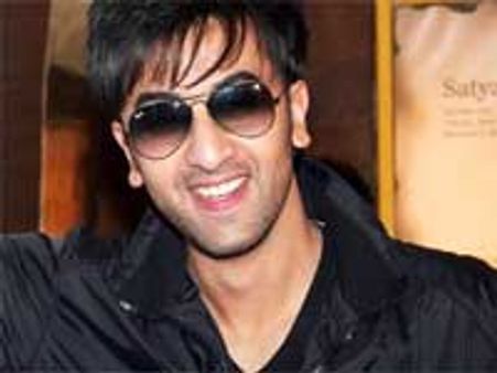 Ranbir Kapoor takes first step towards direction?