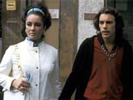 Elizabeth Taylor's son calls her an extraordinary woman