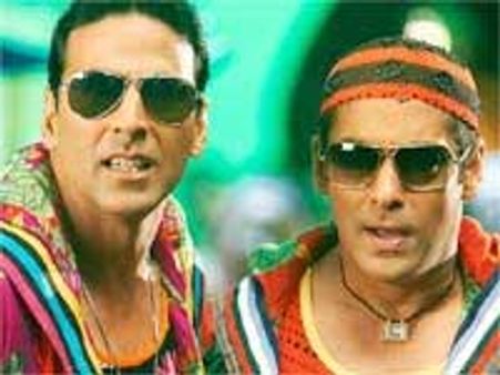 Salman not replacing Akshay as the host of KKK 4