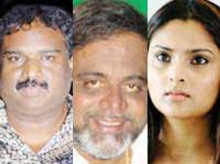 Ambareesh resolves Ramya-Ganesh dispute