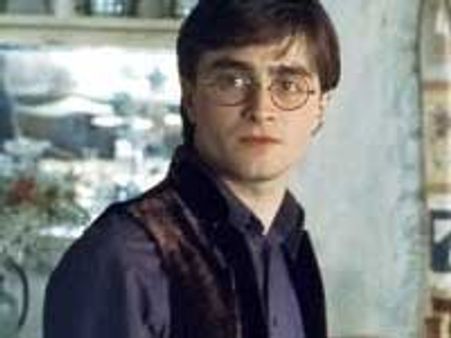 Daniel Radcliffe gets rave reviews for Broadway debut