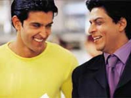 Hrithik severing ties with Shahrukh!