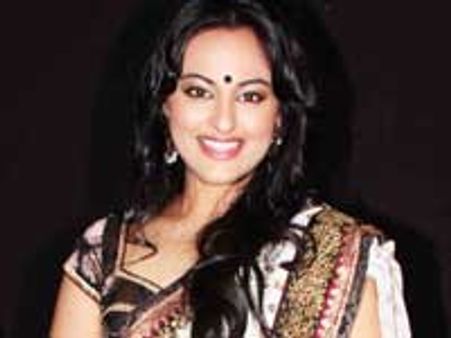 Sonakshi Sinha disappoints Pakistani fans