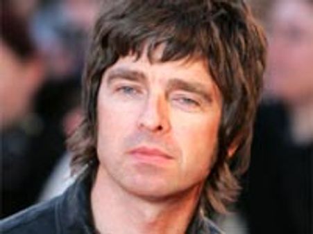 Noel Gallagher to wed Sara MacDonald