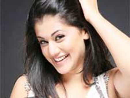 Tapasee gets Bollywood call again