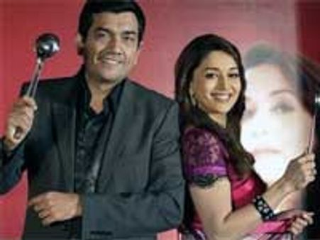 Madhuri Dixit all set for FoodFood Mahachallenge