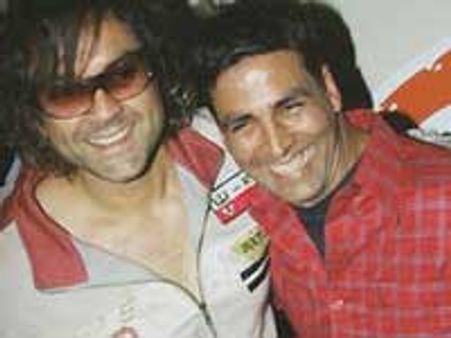 Akshay-Bobby's wild bike ride to Thank You premier