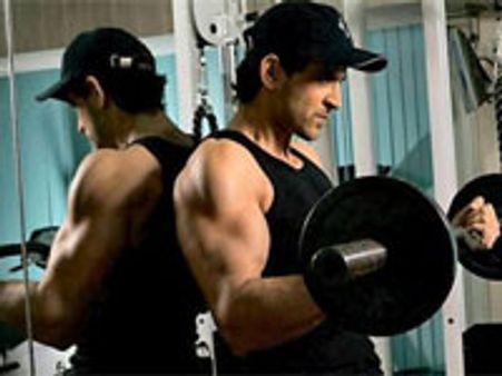 Hrithik Roshan gets bulkier for Agneepath remake