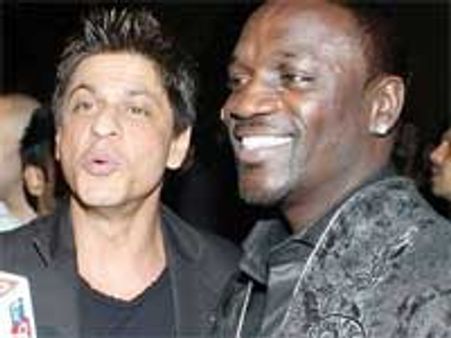 Akon keen on meeting pal Shahrukh Khan