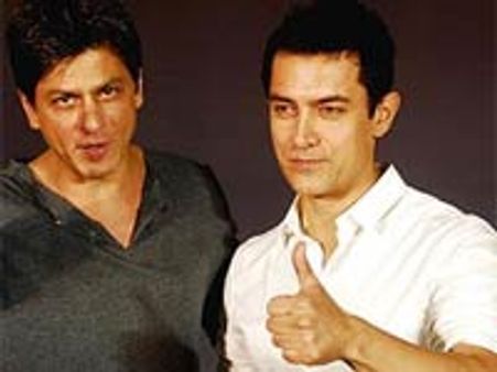 Aamir-Shahrukh avoid clash