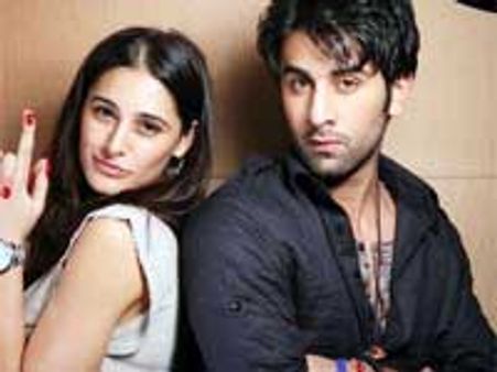 Ranbir Kapoor hangs out with Nargis