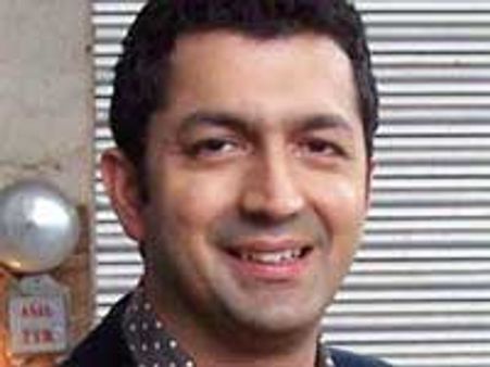 Kunal Kohli to make short romantic films for MTV