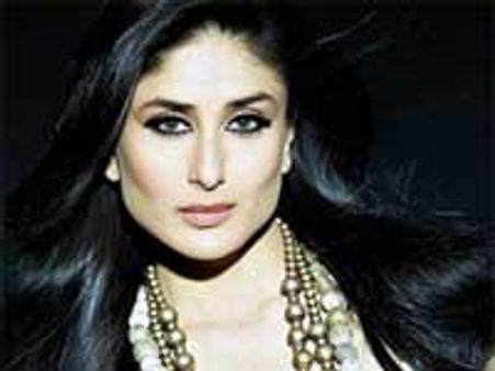 Kareena Kapoor becomes obsession for fans