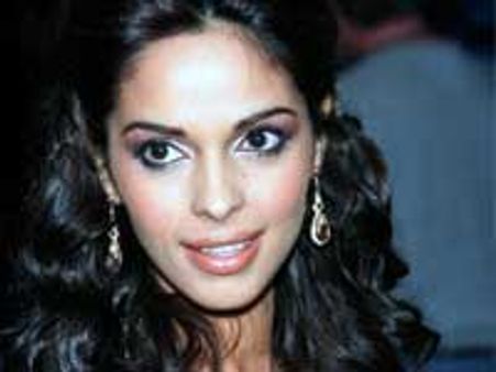 Mallika Sherawat calls Barrack Obama the bomb