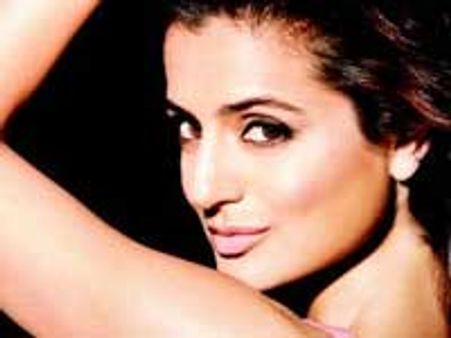 Ameesha Patel's sizzling summer