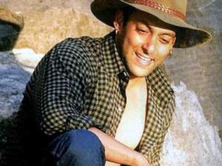 Salman Khan will soon quit his bachelor throne?