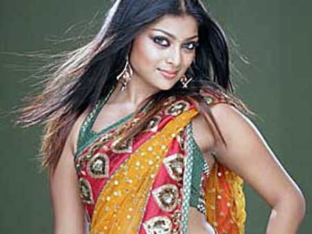 Soundarya set to enter films with Upendra's Godfather