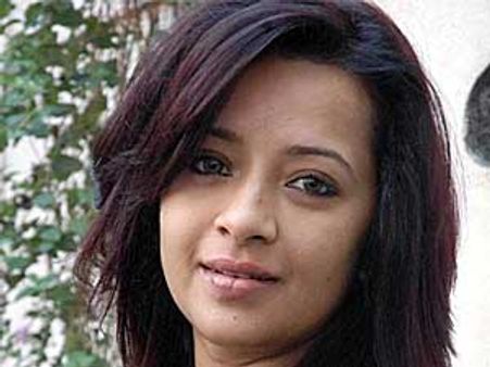 Reema Sen to debut in Malayalam with King-2