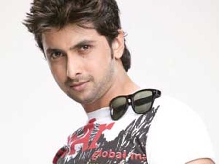 Tharun Chandra to star Dinesh Babu's Ondhu Kshanadalli