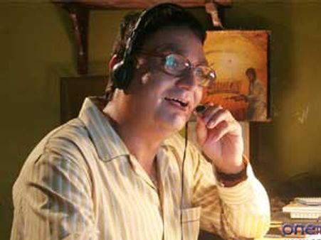 Vinay Pathak croons for Bheja Fry 2